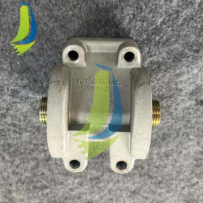 VG1500070051 Oil Filter Base Steel Material For WD615 Engine